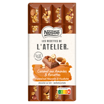 NESTLÉ L'ATELIER Melk chocolade reep met karamel met amandel en hazelnoot - Nestlé Chocolade